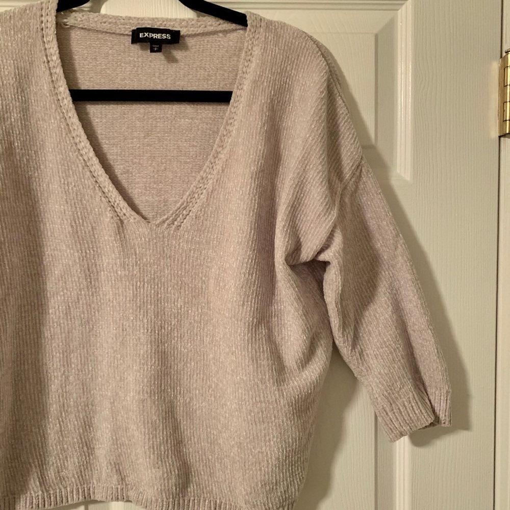 Express Cropped Sweater - Picture 3 of 4